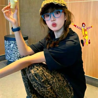 亚瑟和莉莉